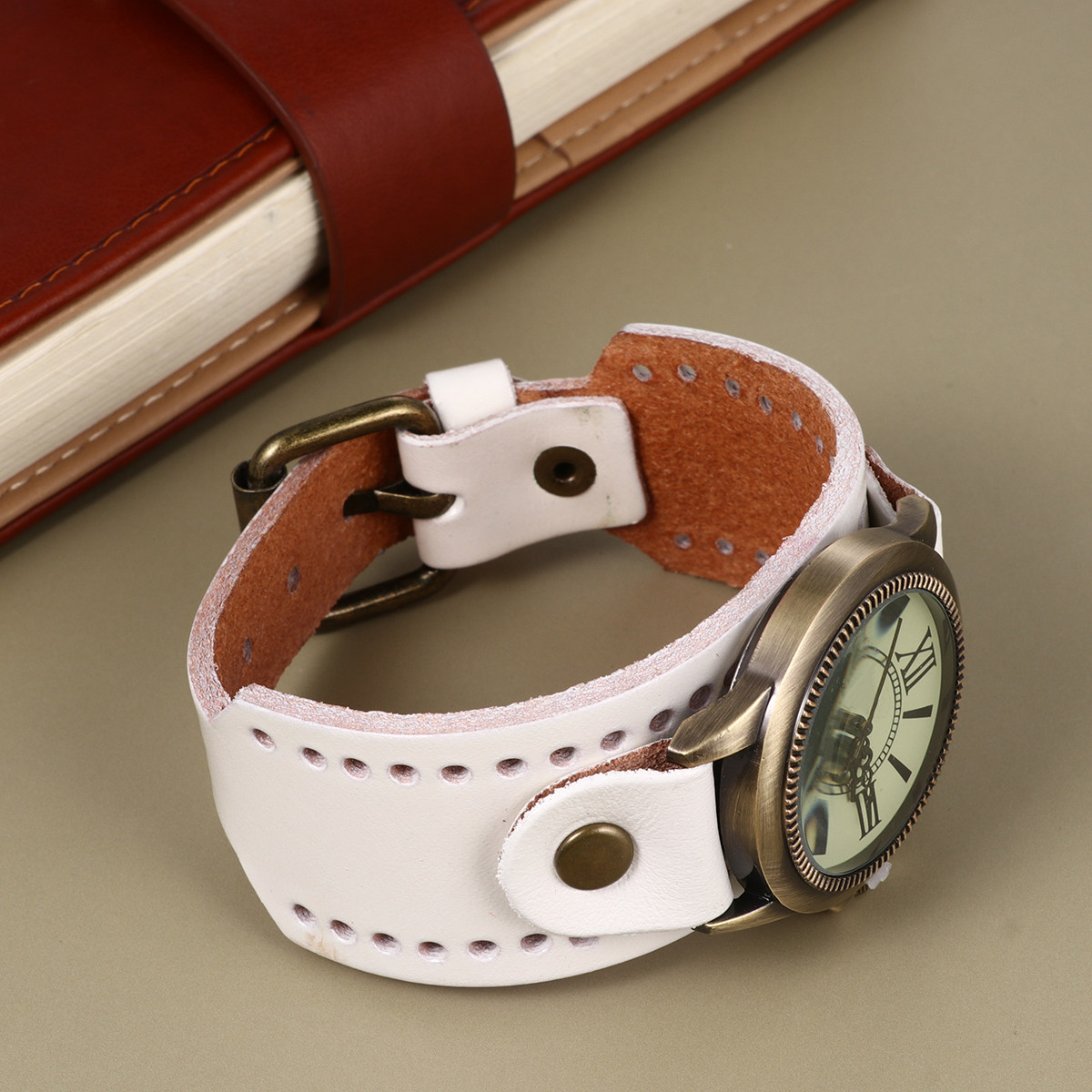 1Pcs Roman Dial Retro Bracelet - огляд і ціна Luxury Watch White