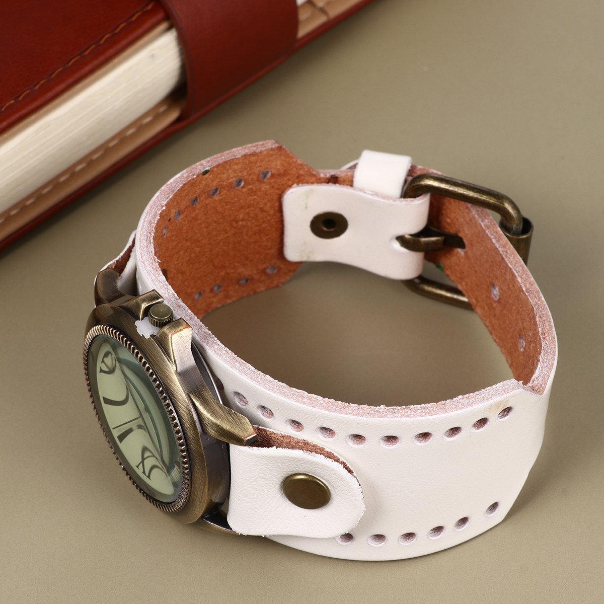 1Pcs Roman Dial Retro Bracelet - огляд і ціна Luxury Watch White