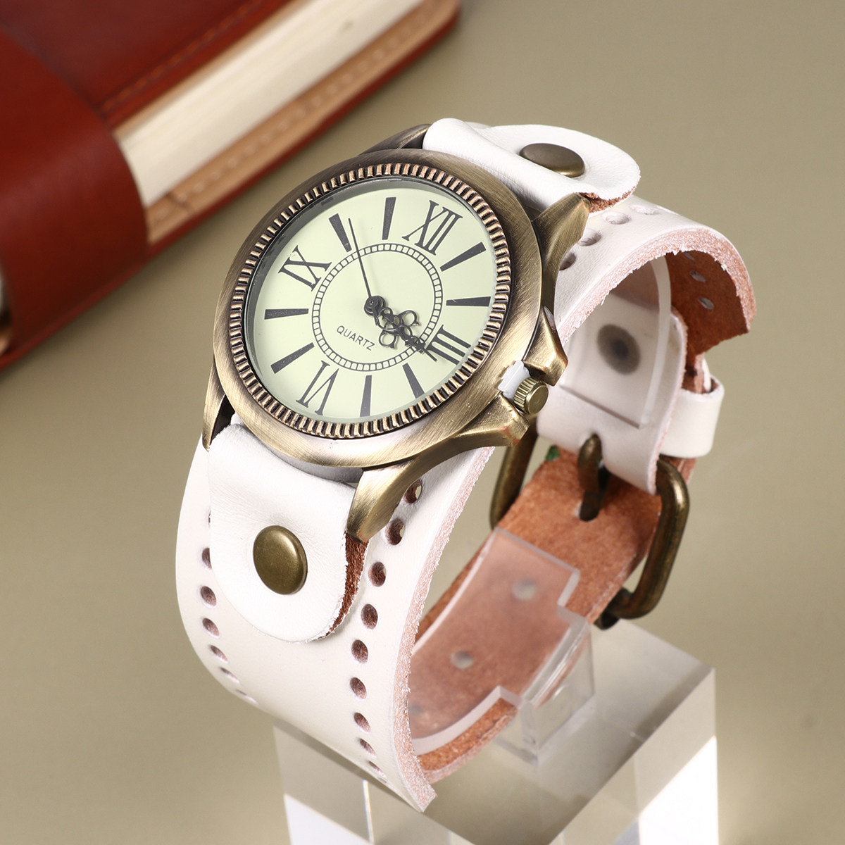 1Pcs Roman Dial Retro Bracelet - огляд і ціна Luxury Watch White