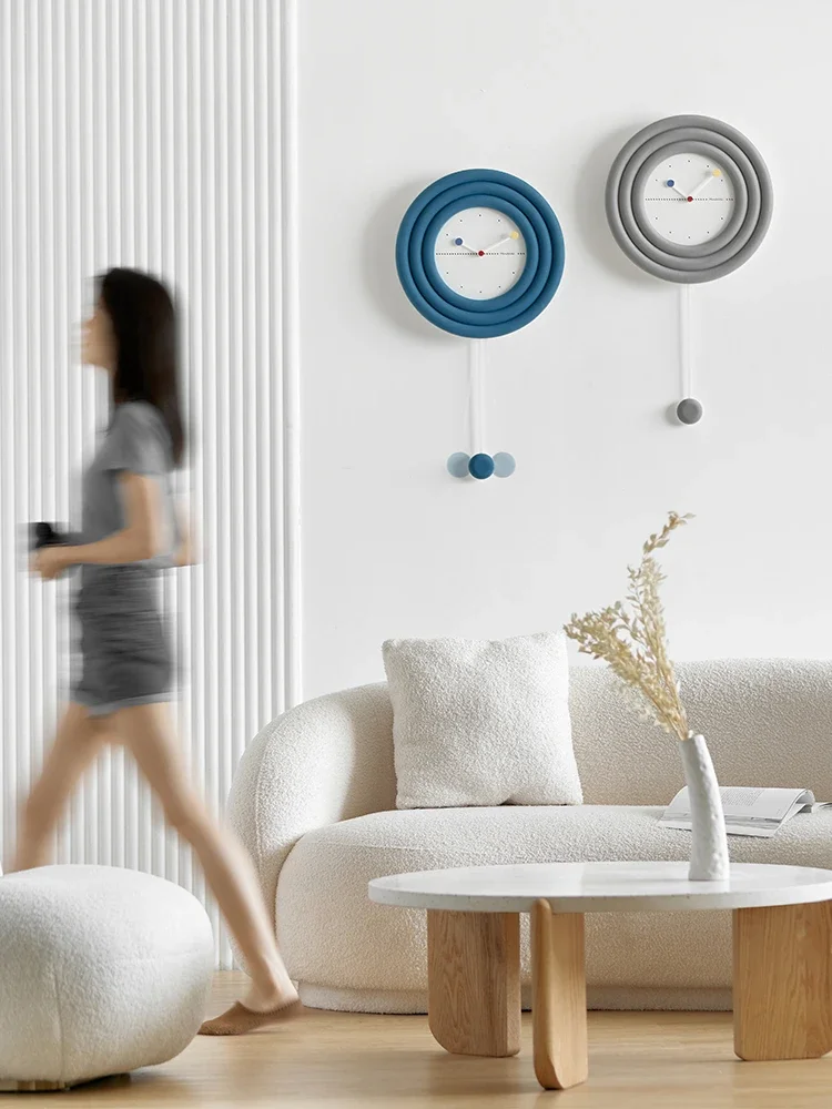 Nordic Pendulum Wall Clock Mod - огляд і ціна Luxury Watch Europe