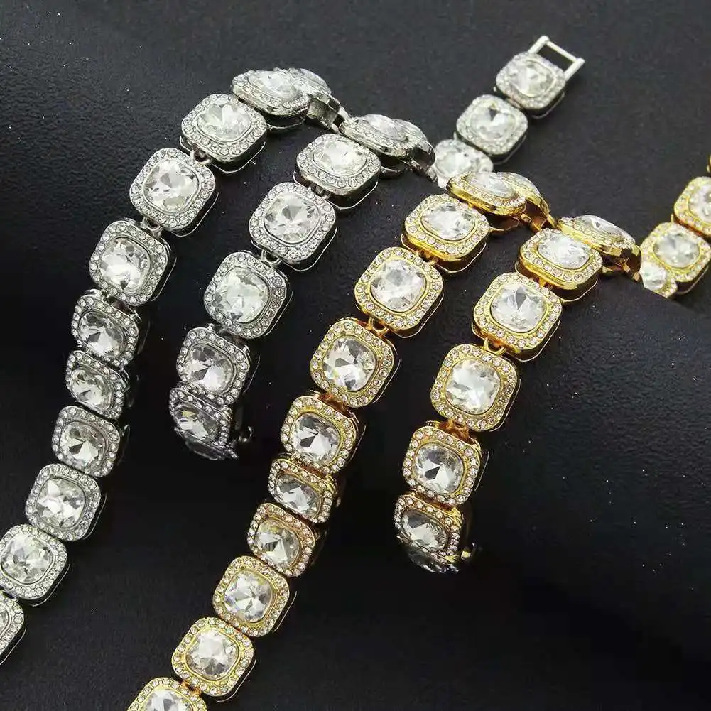 Luxury Wristwatch Necklace Bra - огляд і ціна Luxury Watch Miami